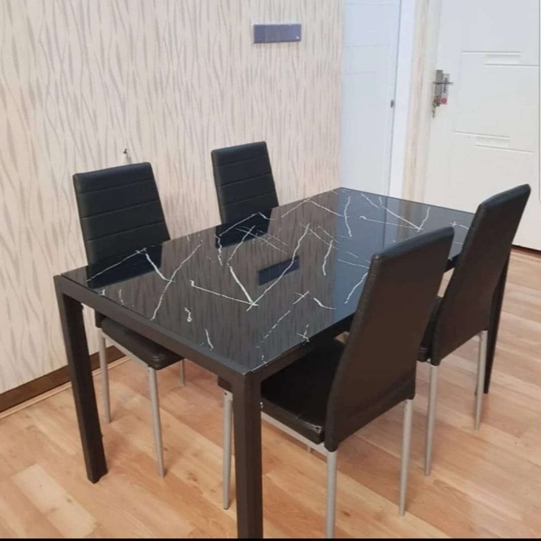 Gambar Luxor Dining Set